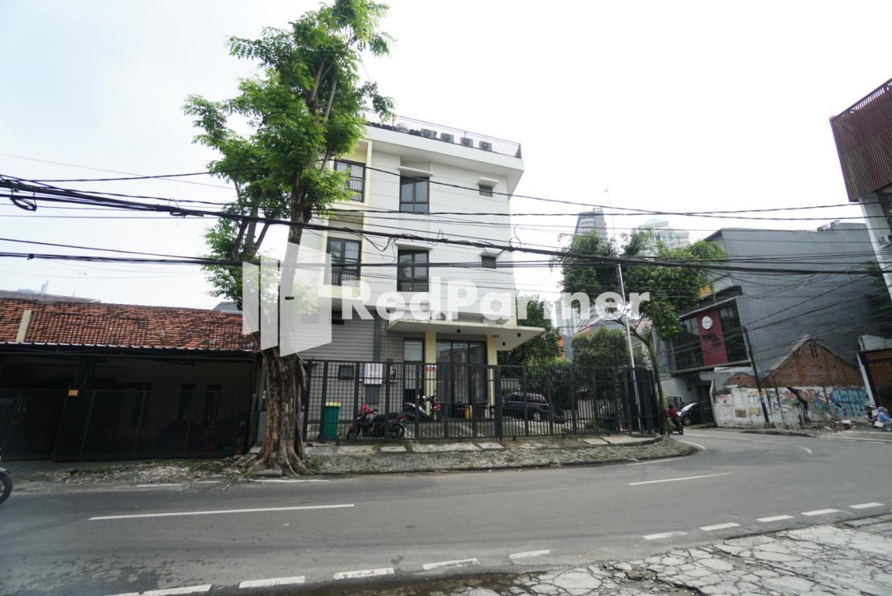 Hotel Toba Mansion Syariah Near Benhil Redpartner Giacarta Esterno foto