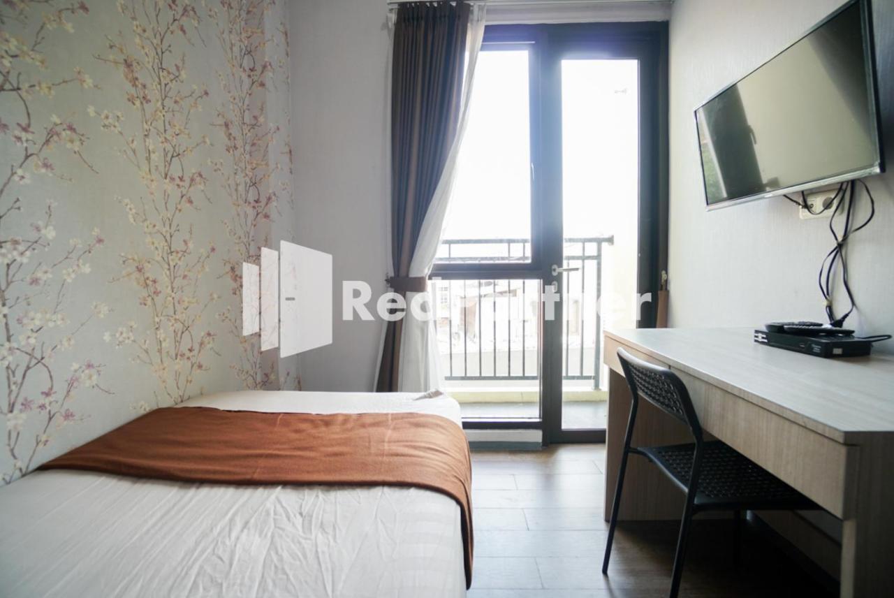 Hotel Toba Mansion Syariah Near Benhil Redpartner Giacarta Esterno foto