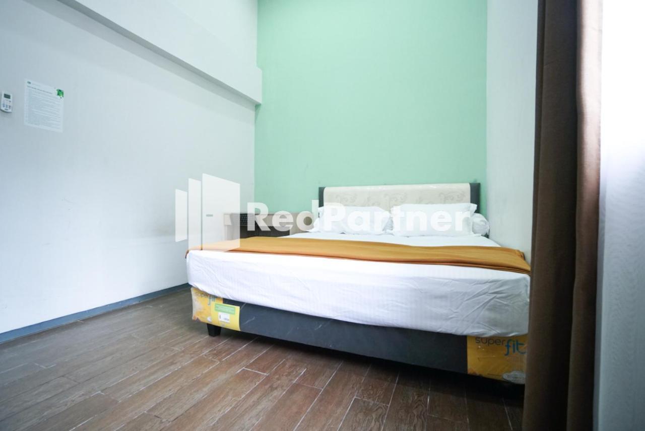 Hotel Toba Mansion Syariah Near Benhil Redpartner Giacarta Esterno foto