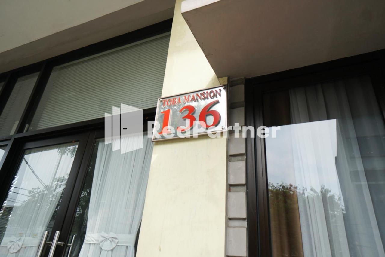 Hotel Toba Mansion Syariah Near Benhil Redpartner Giacarta Esterno foto