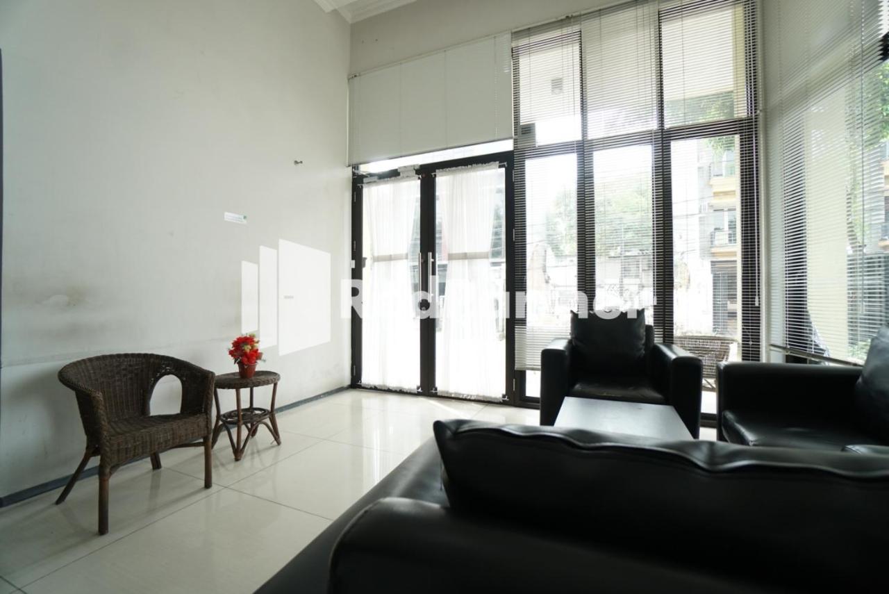 Hotel Toba Mansion Syariah Near Benhil Redpartner Giacarta Esterno foto