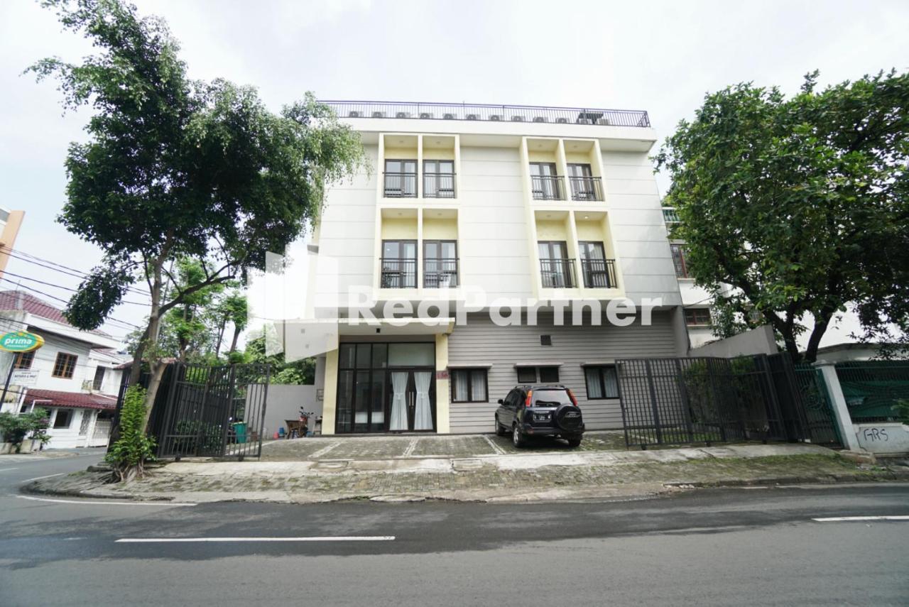 Hotel Toba Mansion Syariah Near Benhil Redpartner Giacarta Esterno foto